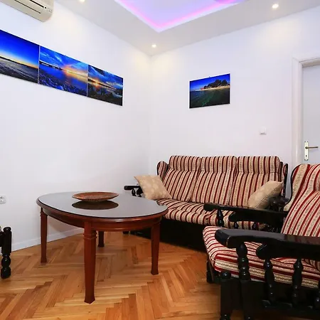 Klarica Apartment *